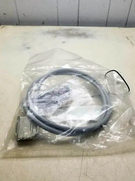 Allen-Bradley 1492-CAB010K69