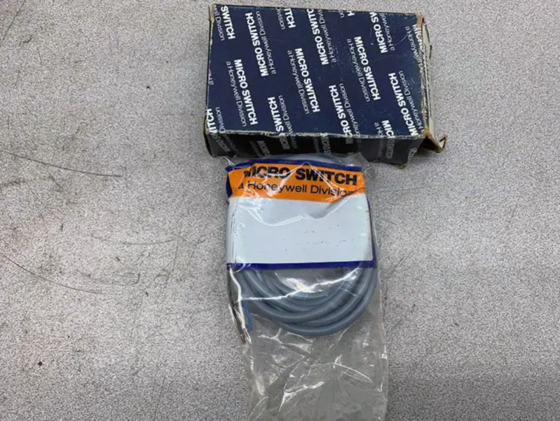 Honeywell 922AA2XM-C9P-L