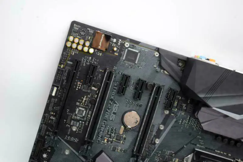 Základní deska Asus STRIXZ270EGAMING