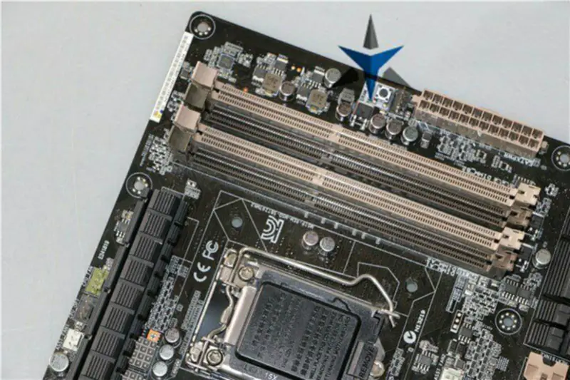 Základní deska Asus SABERTOOTHZ97