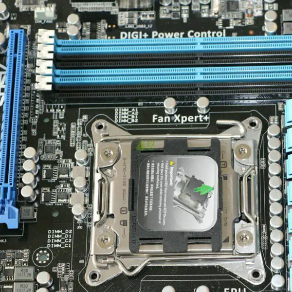 Základní deska Asus P9X79LE
