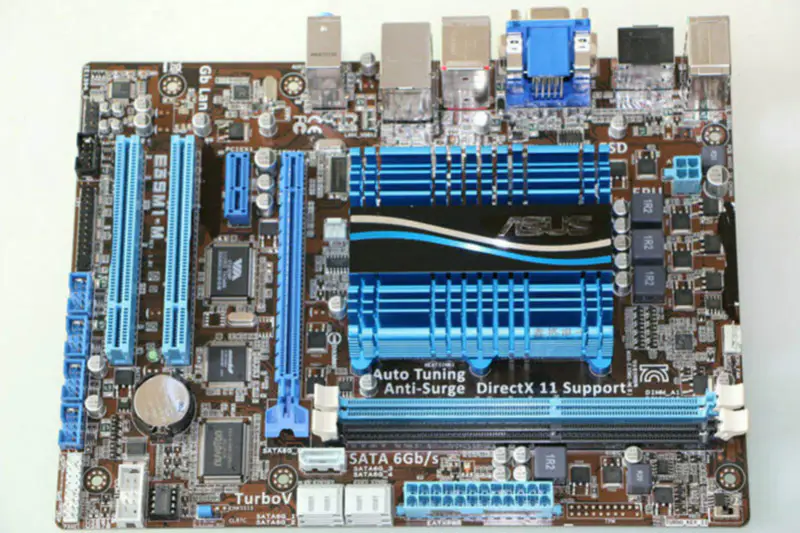 Základní deska Asus E35M1-M