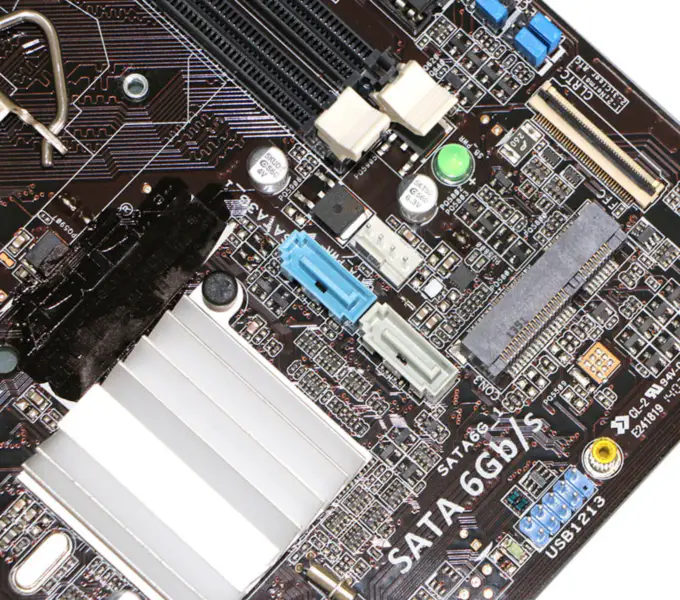 Základní deska Asus P8Q773LBT1AG