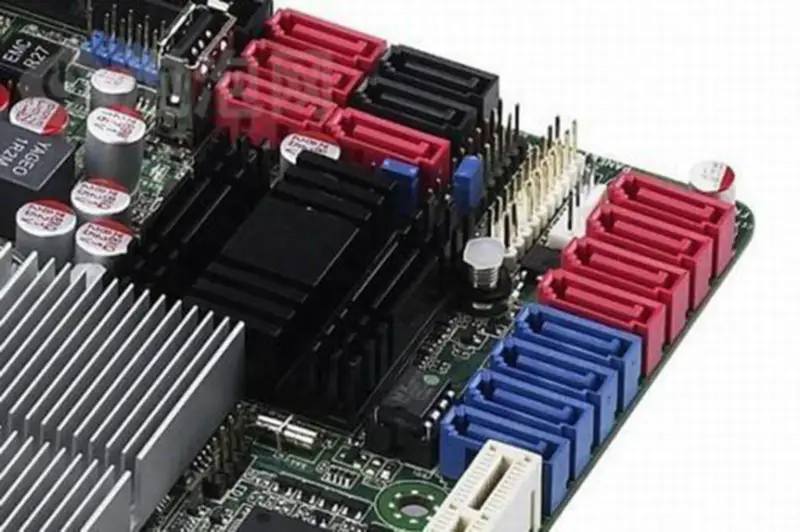 Základní deska Asus Z8NA-D6