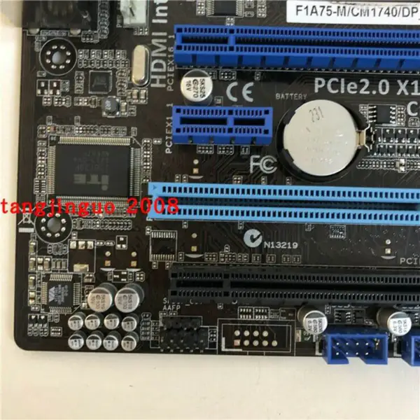 Základní deska Asus F1A75-M/CM1740/DP_MB