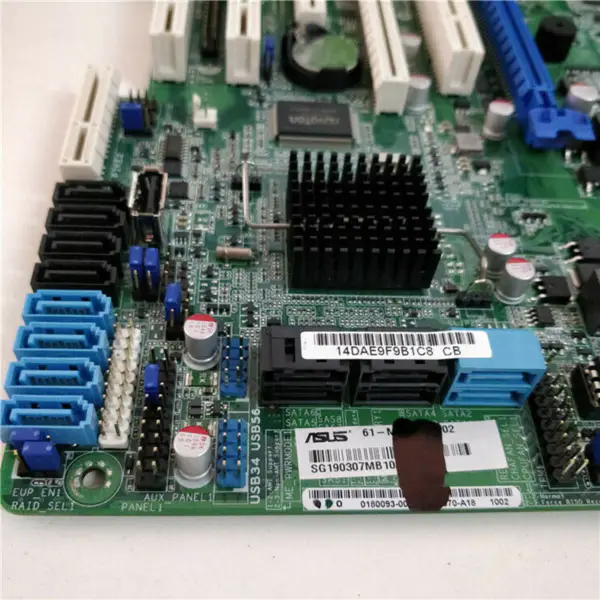 Základní deska Asus P8B-E/4L