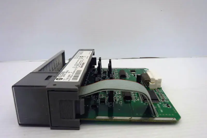 Allen-Bradley 1746-OBP8