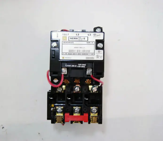 Square D 8536BO2V02S