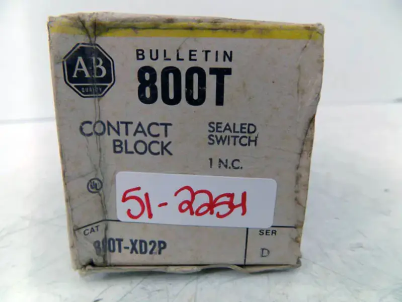 Allen-Bradley 800TXD2P