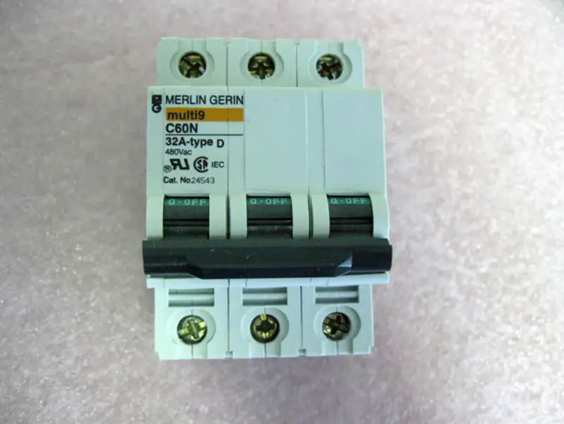 SQUARE D MG24543