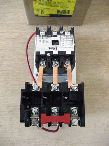 Square D 8911DPSO13V02