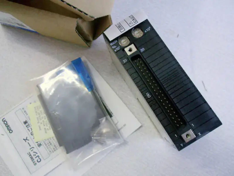 Omron CJ1W-NC233