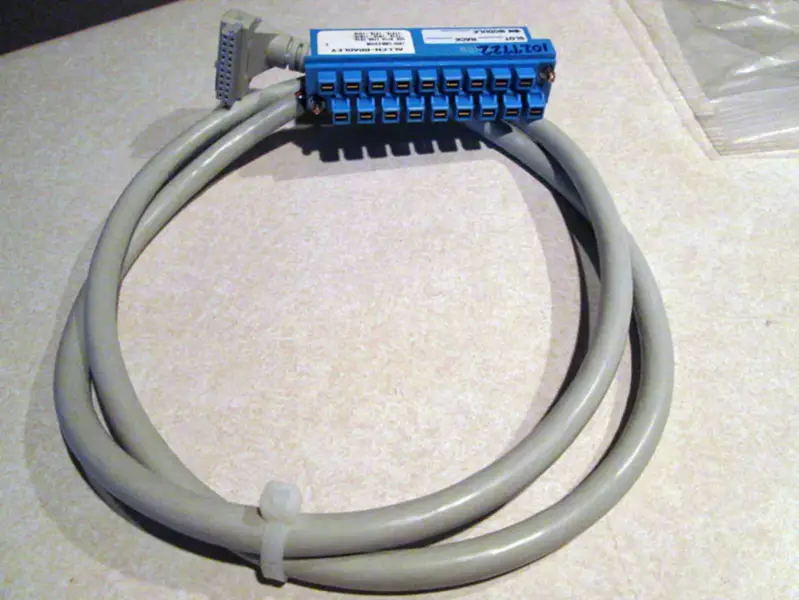 Allen-Bradley 1492-CABLE010B