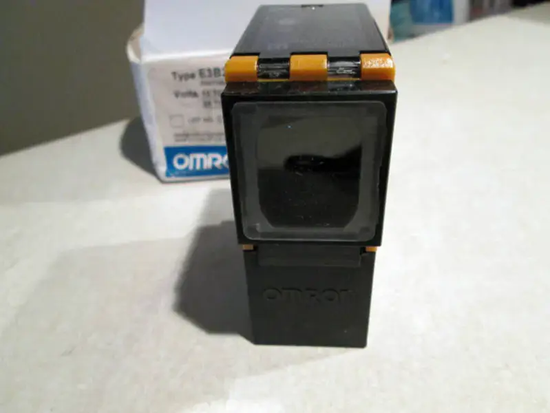 OMRON E3B2-R7M4-US