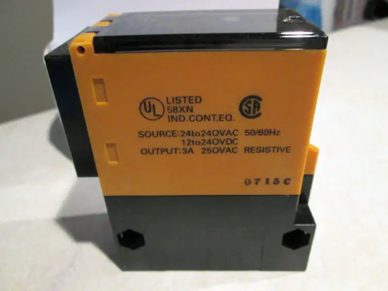 OMRON E3B2-R7M4-US