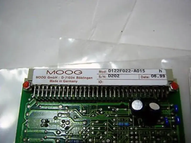 Moog D122F022-A015