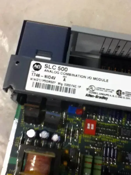 Allen-Bradley 1746-NIO4V
