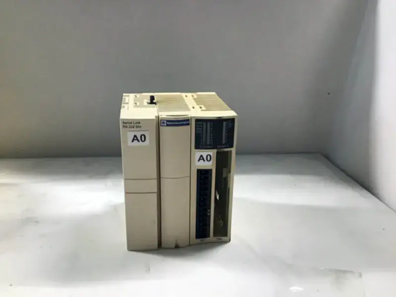 Schneider TWDNOZ232D