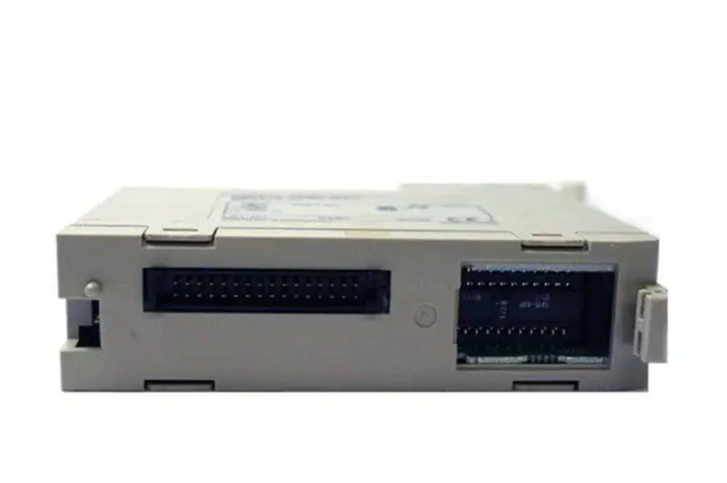 Modul PLC Omron C200HID217 C200H-ID217