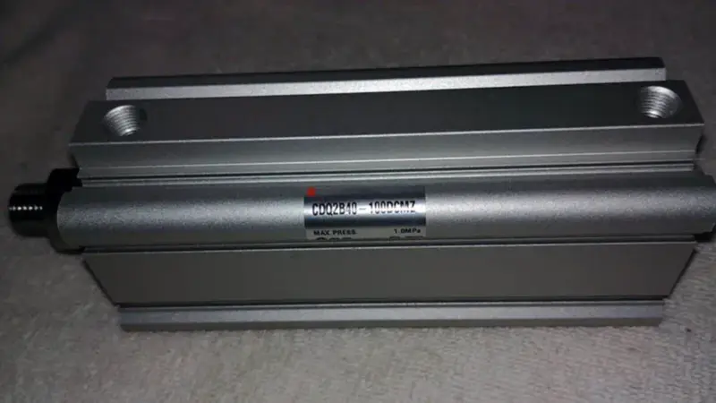 SMC CDQ2B40-100DCMZ