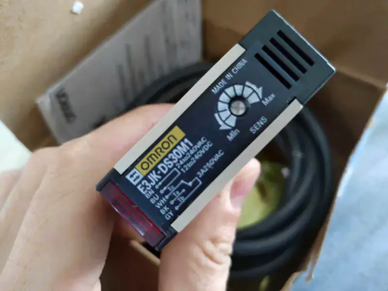 Omron E3JK-DS30M1