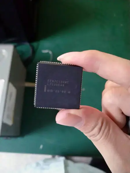 intel EE87C196MC