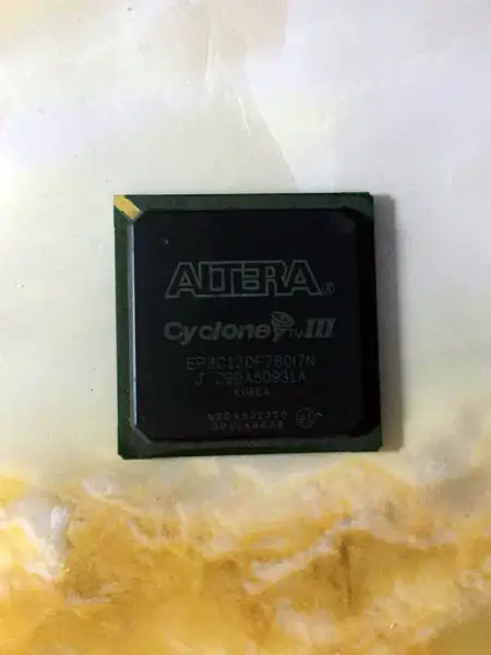 Altera EP3C120F780I7N