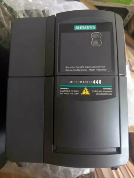 Siemens 6SE6440-2UD24-0BA1