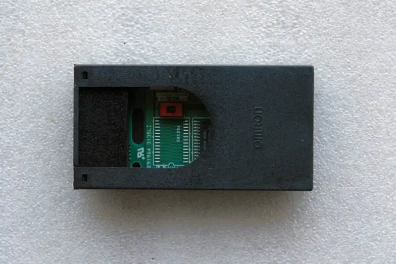 Modul PLC Omron C200HS-ME16K