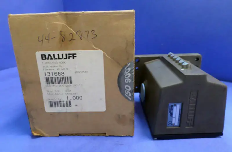 BALLUFF 819-D06-D12-100-10