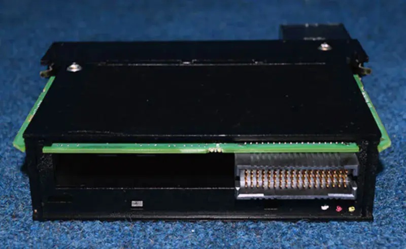 Allen-Bradley 1756-OF4