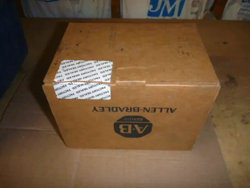 Allen-Bradley 1791-24B8