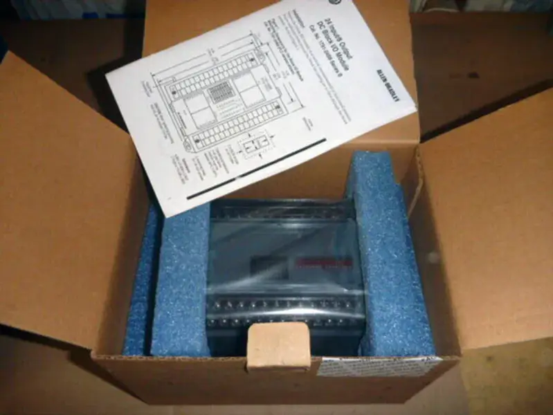 Allen-Bradley 1791-24B8