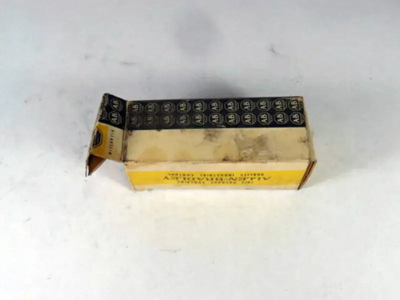 Allen-Bradley 800MRD2B