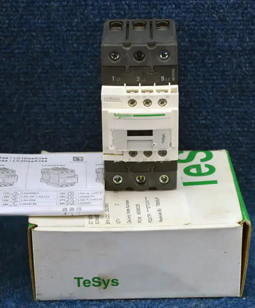 Schneider Electric LC1D65AT7