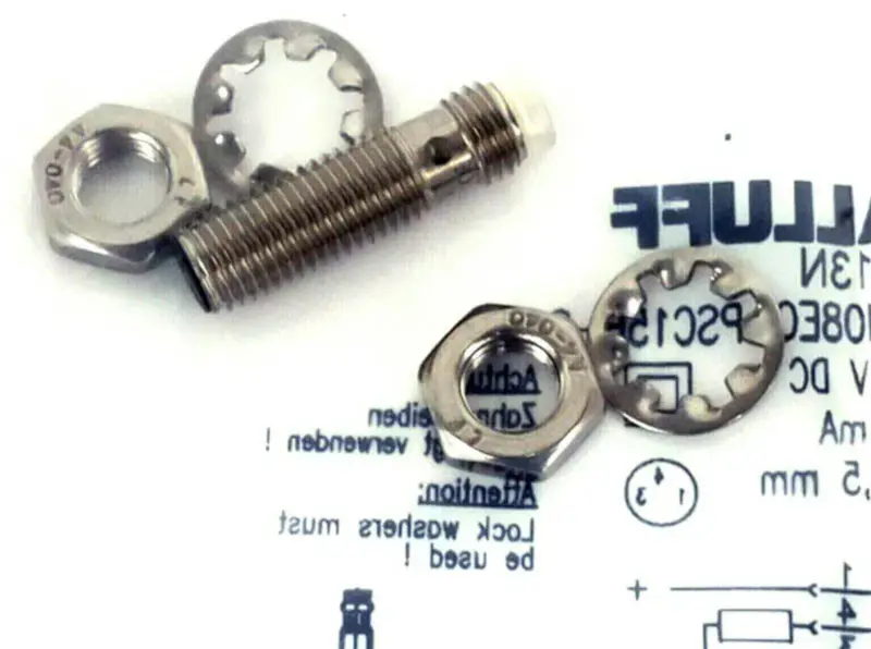 BALLUFF BES013N