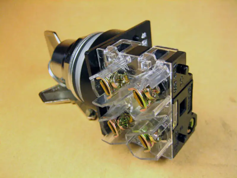 General Electric CR104PSK63A91C