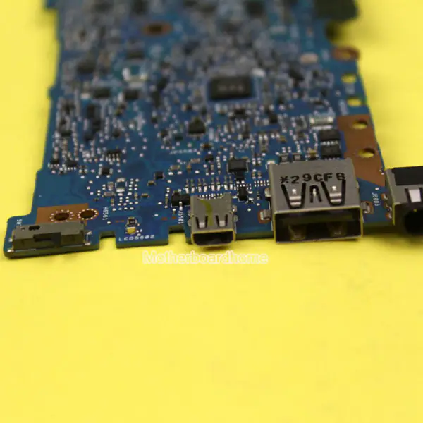 Základní deska Asus 90R-NTFMB1100Y ATX