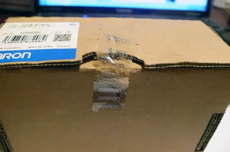 Omron CJ1W-B7A04