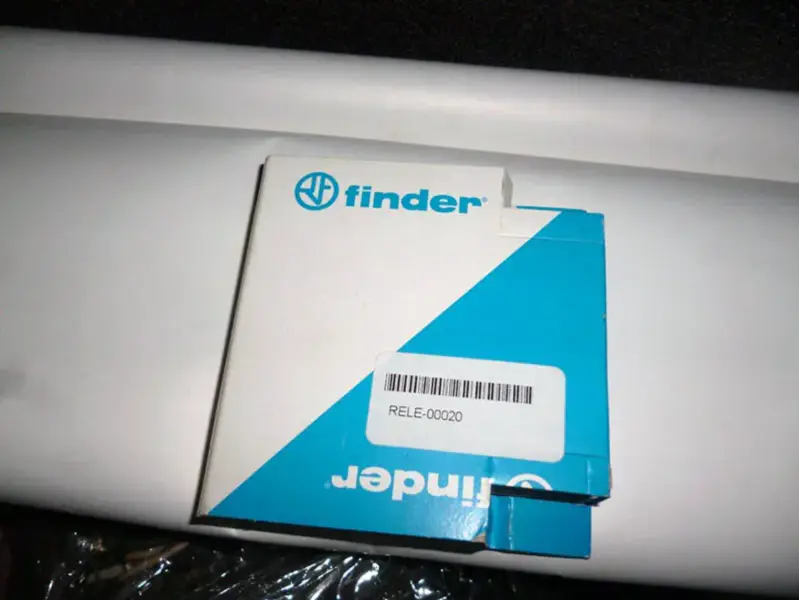 Finder 87.01.0.240.0000