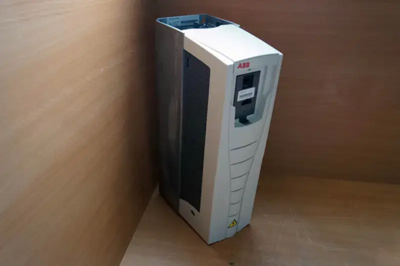 ABB ACS550-01-023A-4