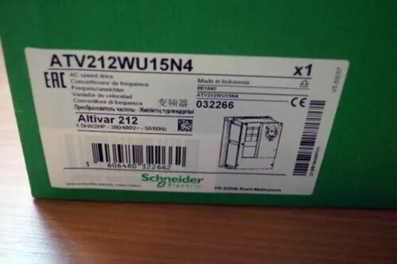 Schneider Electric ATV212WU15N4