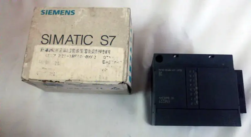 Siemens 6ES7221-1BF00-0XA0