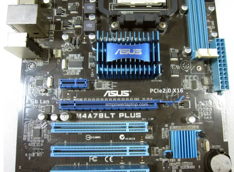 Základní deska Asus M4A78LT PLUS AM3