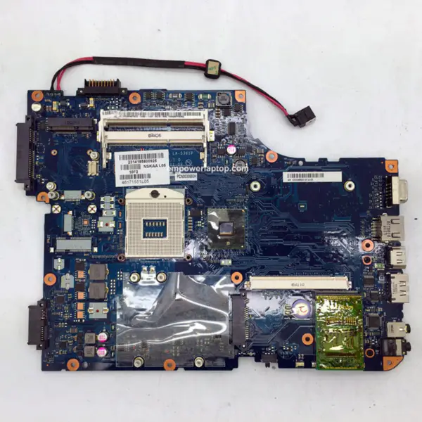 Základní deska Toshiba A500 A505 K000093520 HM55 NSKAA LA-5361P D05