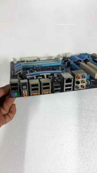 Základní deska Gigabyte GA-P55-UD3R LGA 1156 P55-UD3R SATAII P55