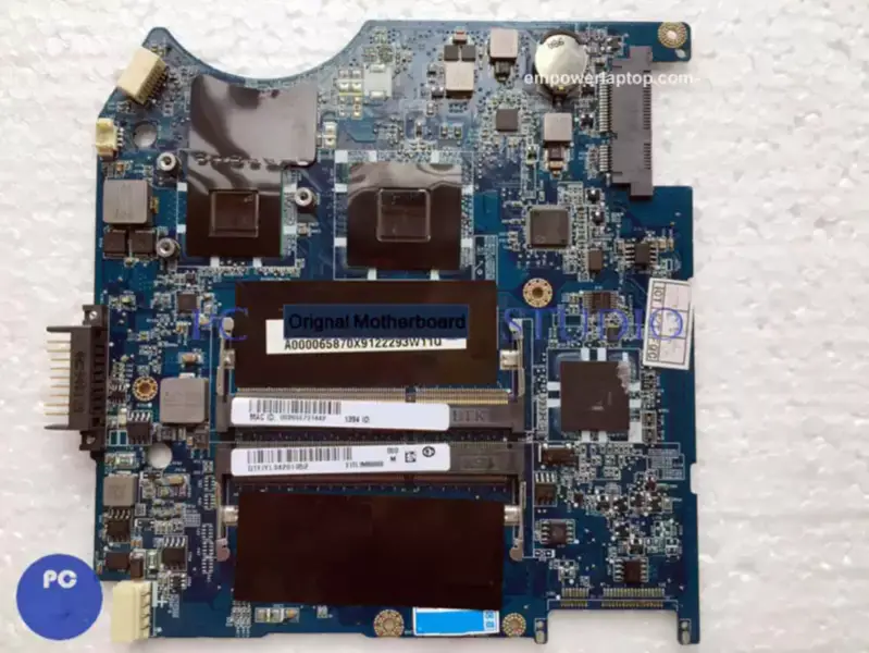 Základní deska Toshiba T110 Pentium DC SU2700 1.3GHz A000065870 DA0TL1MB8D0