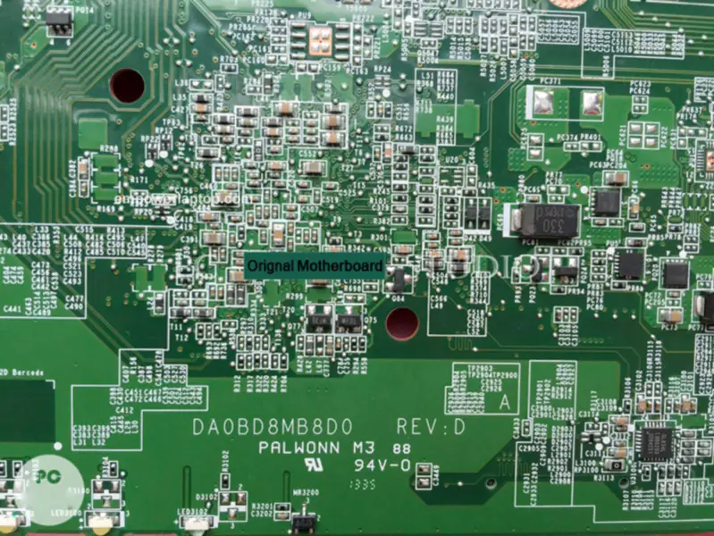 Základní deska Toshiba A000243670 DA0BD8MB8D0 S75Dt