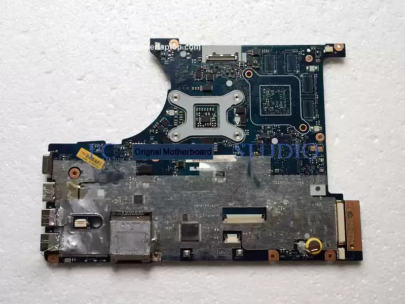 Základní deska Acer MBRFN02002 P3MJ0 LA-7121P 3830