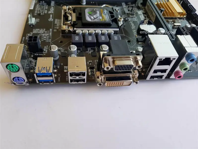 Základní deska Asus B85M-V5 PLUS B85 LGA 1150 Micro-ATX